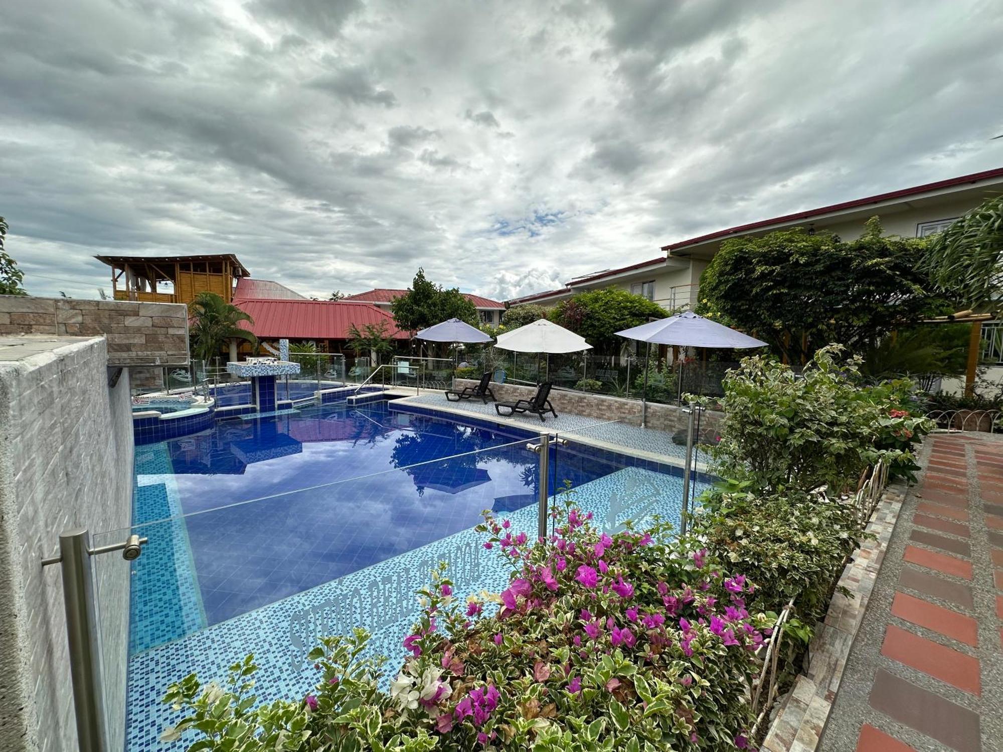 Hv Sueno Real Tatacoa Hotel Villavieja Exterior photo